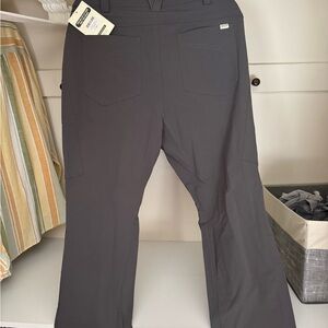 Duluth Trading Co Men's Dark Gray Cargo Pants